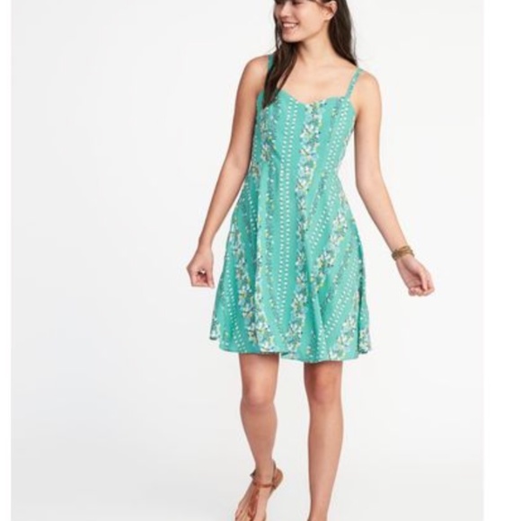 Old Navy Dresses Old Navy Womens Fit Flare Cami Floral Dress Poshmark